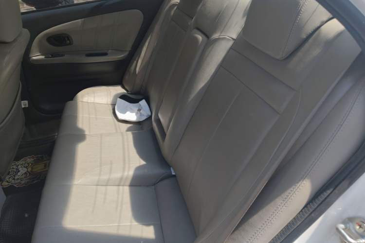 Used Mitsubishi LANCER 2012 1.6L Manual Luxury Edition EXi Interior 4