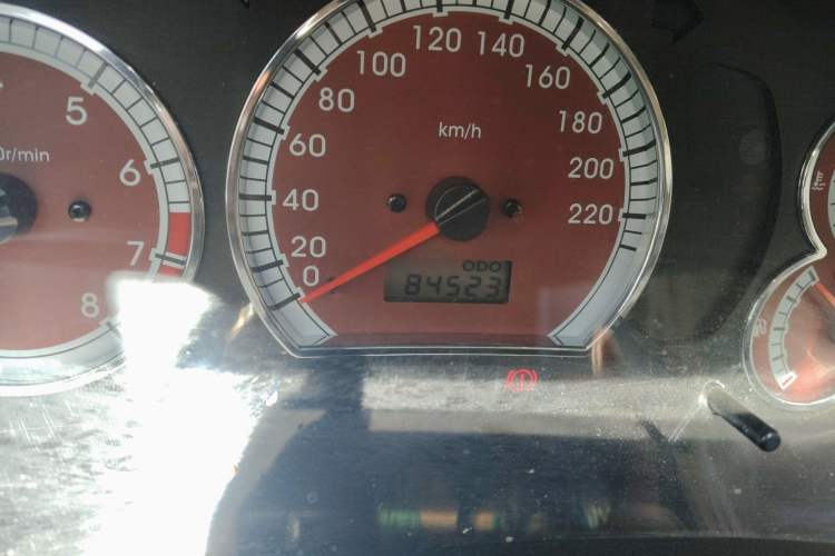Used Mitsubishi LANCER 2012 1.6L Manual Luxury Edition EXi Odometer Close Up