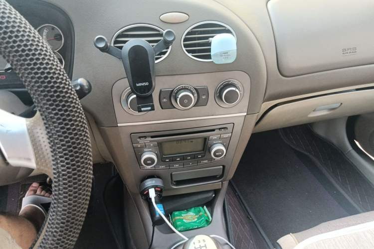 Used Mitsubishi LANCER 2006 1.6L Manual Luxury EXi Audio And AC Panel