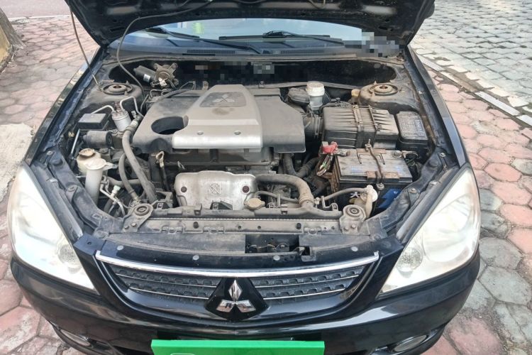 Used Mitsubishi LANCER 2006 1.6L Manual Luxury EXi Engine Bay