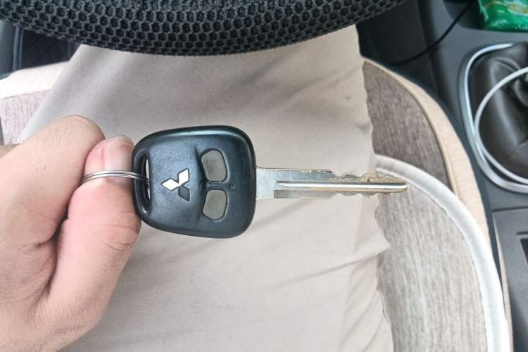 Used Mitsubishi LANCER 2006 1.6L Manual Luxury EXi Vehicle Key