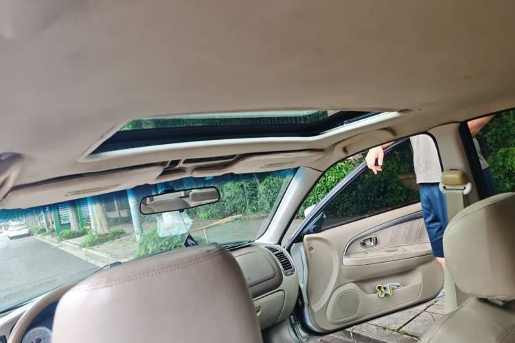 Used Mitsubishi LANCER 2006 1.6L Manual Luxury EXi Headliner