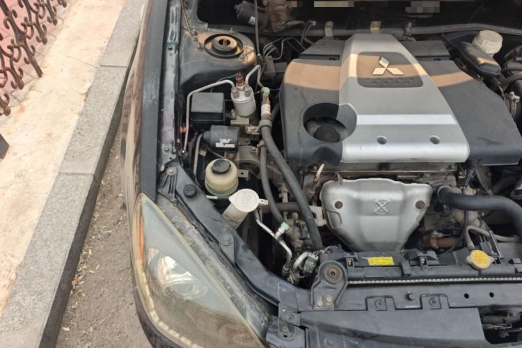 Used Mitsubishi LANCER 2010 1.6L Manual Comfort Sport Model Engine Bay Right