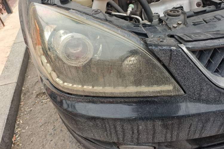Used Mitsubishi LANCER 2010 1.6L Manual Comfort Sport Model Right Front Headlight