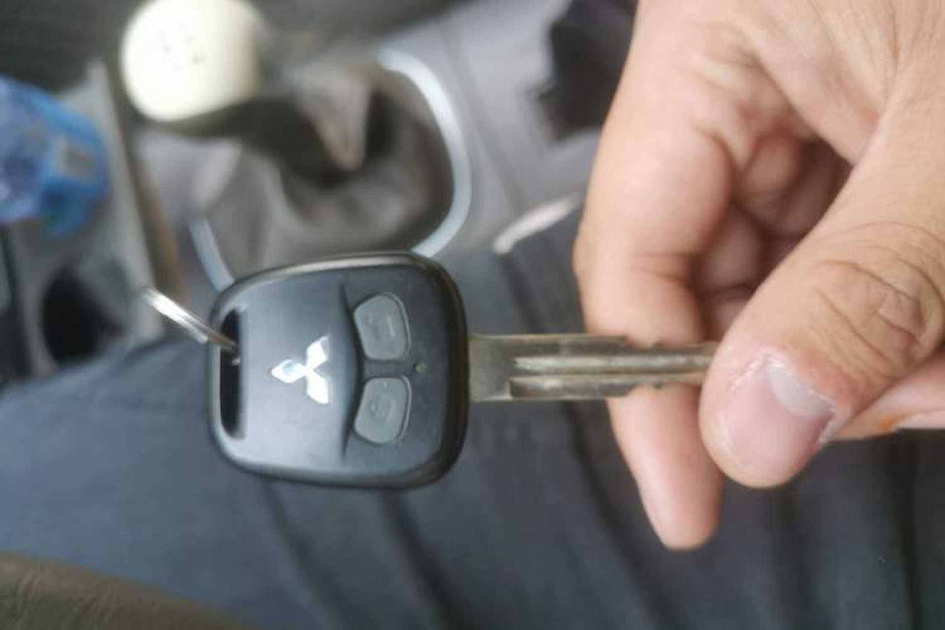 Used Mitsubishi LANCER 2010 Excellence Edition 1.6L Manual Comfort Model Vehicle Key