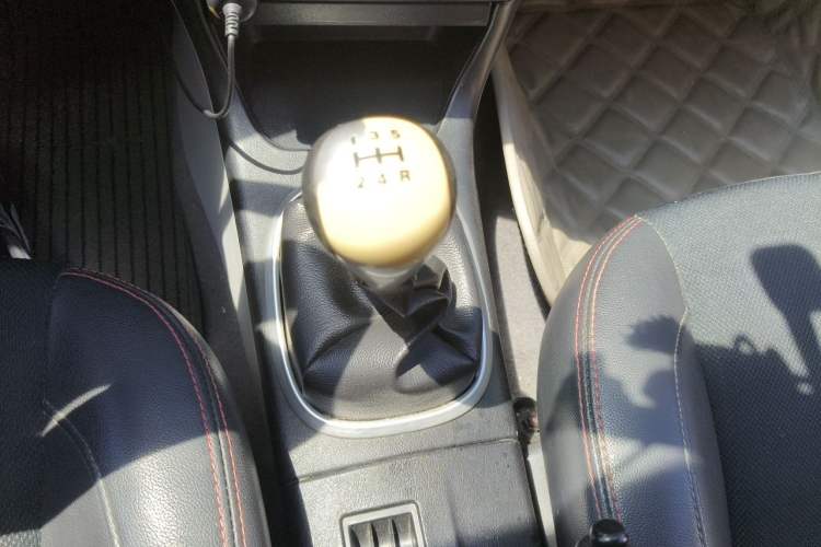 Used Mitsubishi LANCER 2010 1.6L Manual Comfort Sport Model Gear Lever