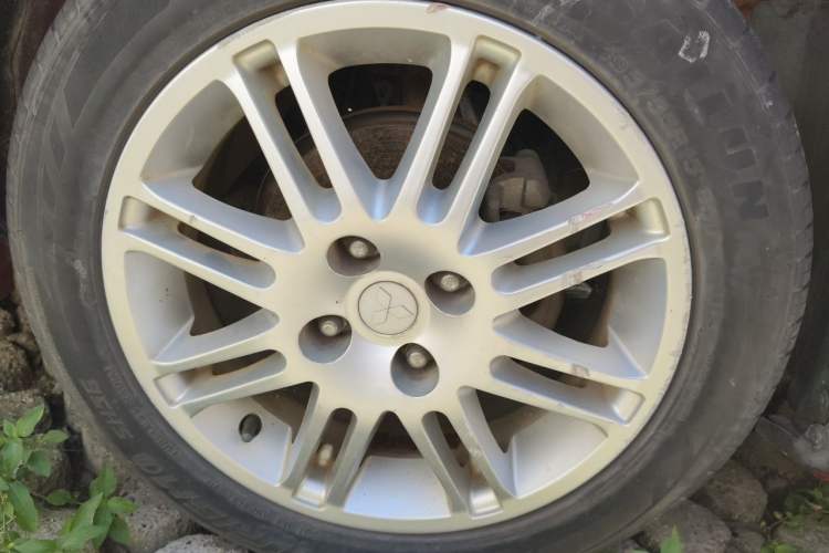 Used Mitsubishi LANCER 2010 1.6L Manual Comfort Sport Model Right Front Wheel Hub
