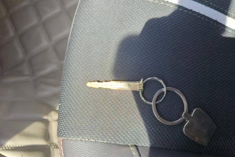 Used Mitsubishi LANCER 2010 1.6L Manual Comfort Sport Model Vehicle Key