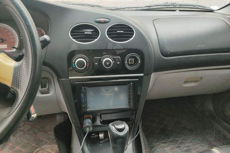 Used Mitsubishi LANCER 2010 Excellence Edition 1.6L Automatic Luxury Model Audio And AC Panel