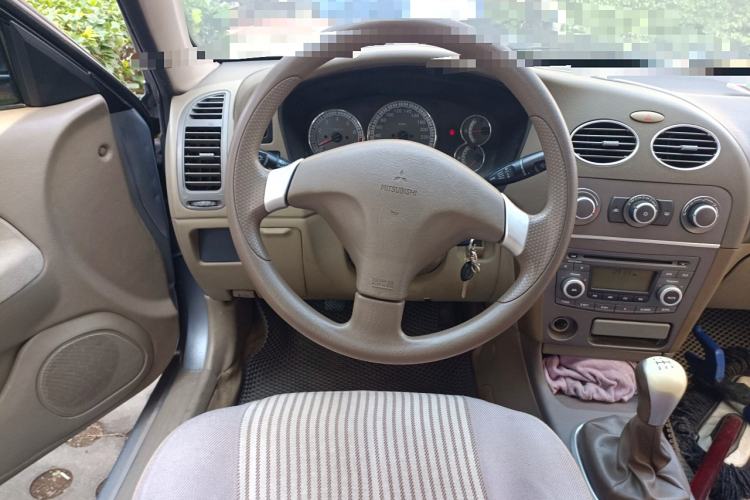 Used Mitsubishi LANCER 2010 Excellence Edition 1.6L Manual Comfort Model Steering Wheel