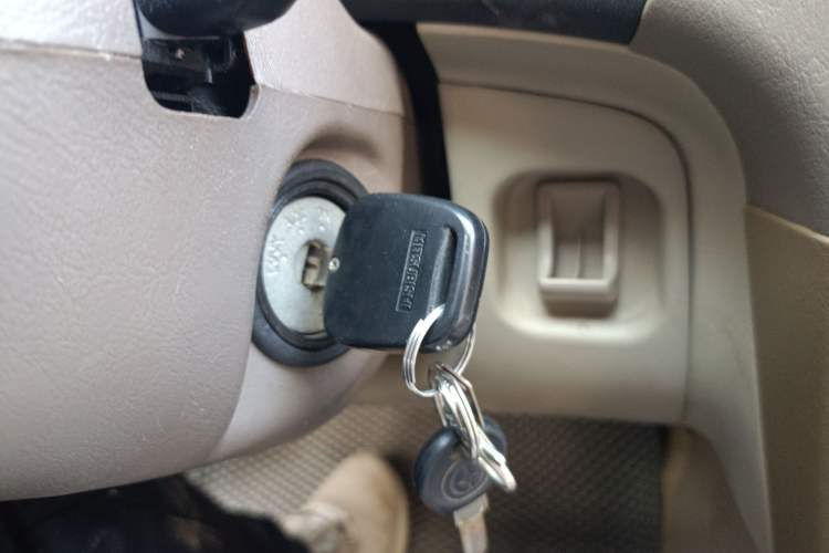 Used Mitsubishi LANCER 2010 Excellence Edition 1.6L Manual Comfort Model Vehicle Key