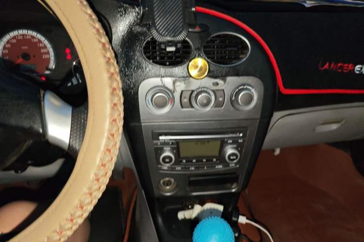 Used Mitsubishi LANCER 2012 1.6L Manual Comfort Edition SEi Audio And AC Panel