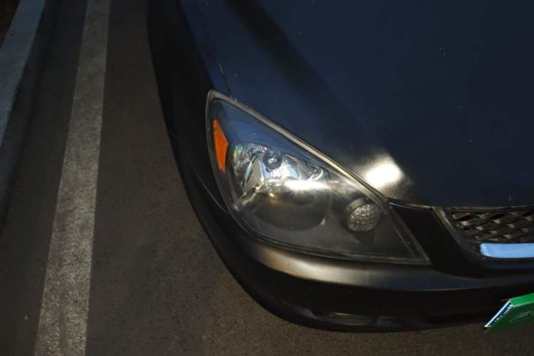 Used Mitsubishi LANCER 2012 1.6L Manual Comfort Edition SEi Right Front Headlight