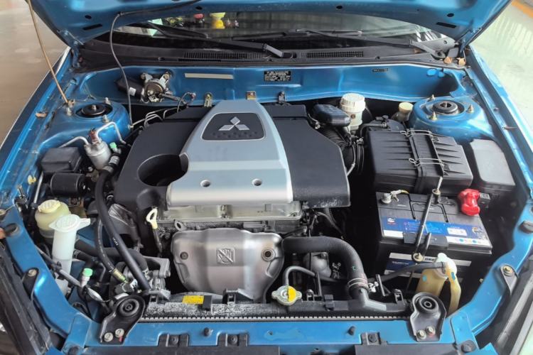 Used Mitsubishi LANCER 2012 1.6L Manual Comfort Edition SEi Engine Bay