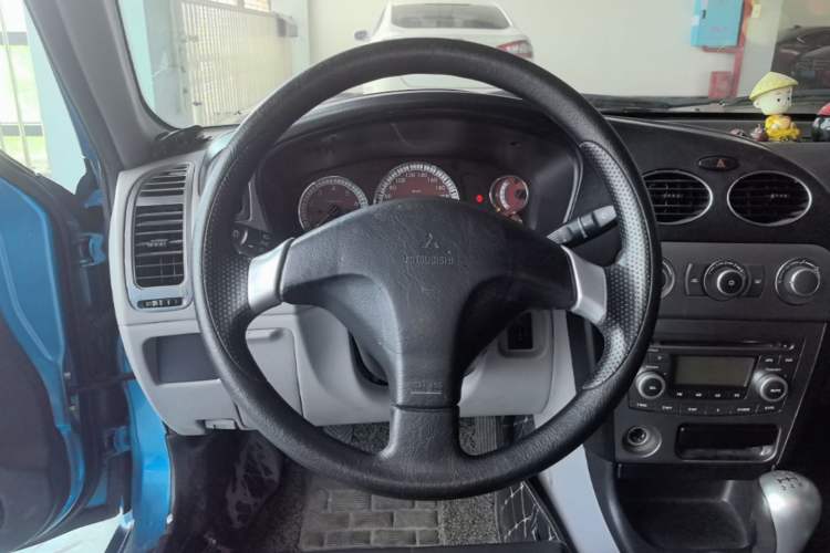 Used Mitsubishi LANCER 2012 1.6L Manual Comfort Edition SEi Steering Wheel