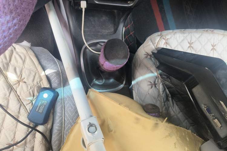 Used Mitsubishi LANCER 2012 1.6L Manual Comfort Edition SEi Gear Lever
