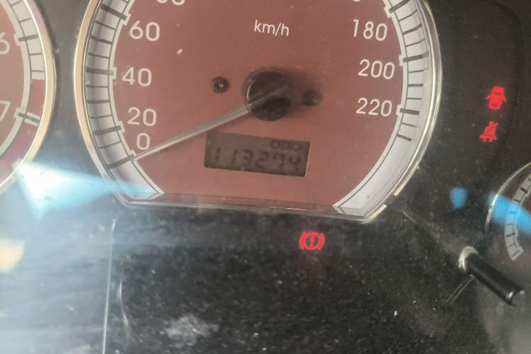 Used Mitsubishi LANCER 2012 1.6L Manual Comfort Edition SEi Odometer Close Up
