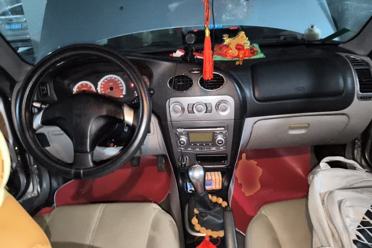 Used Mitsubishi LANCER 2012 1.6L Manual Comfort Edition SEi Center Console