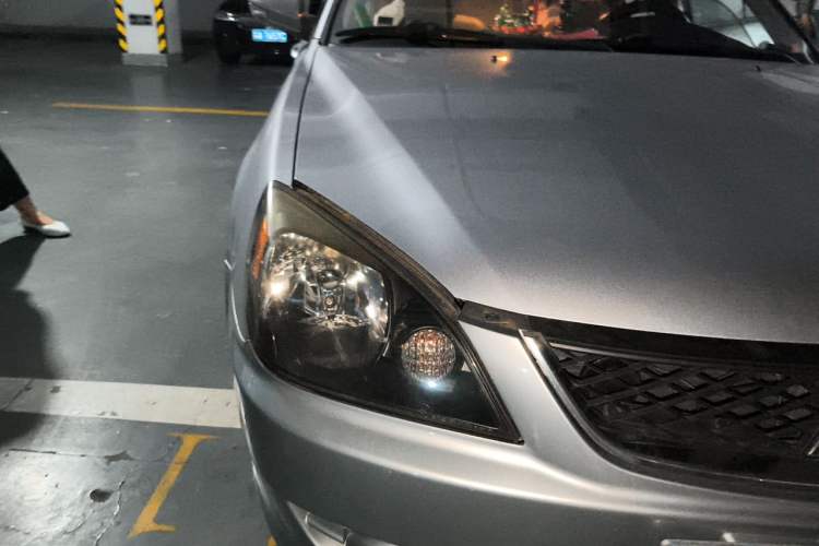 Used Mitsubishi LANCER 2012 1.6L Manual Comfort Edition SEi Right Front Headlight