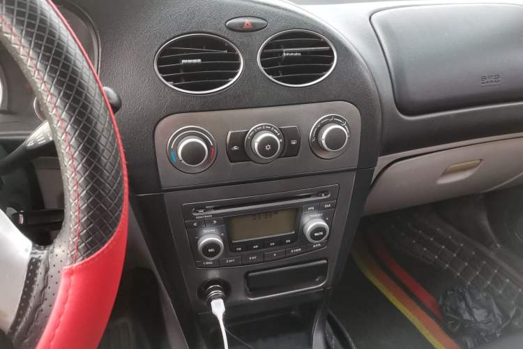Used Mitsubishi LANCER 2012 1.6L Manual Comfort Edition SEi Audio And AC Panel