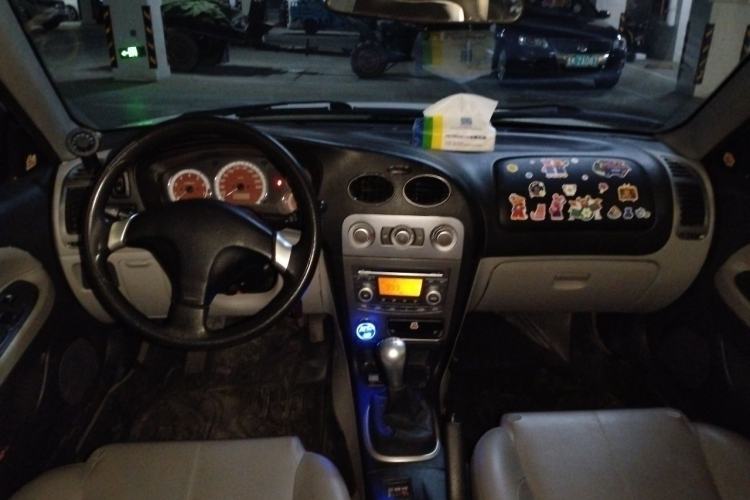 Used Mitsubishi LANCER 2012 1.6L Manual Comfort Edition SEi Center Console