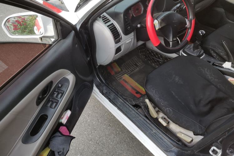 Used Mitsubishi LANCER 2012 1.6L Manual Comfort Edition SEi Driver Seat