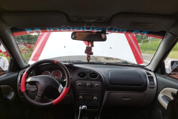 Used Mitsubishi LANCER 2012 1.6L Manual Comfort Edition SEi Headliner