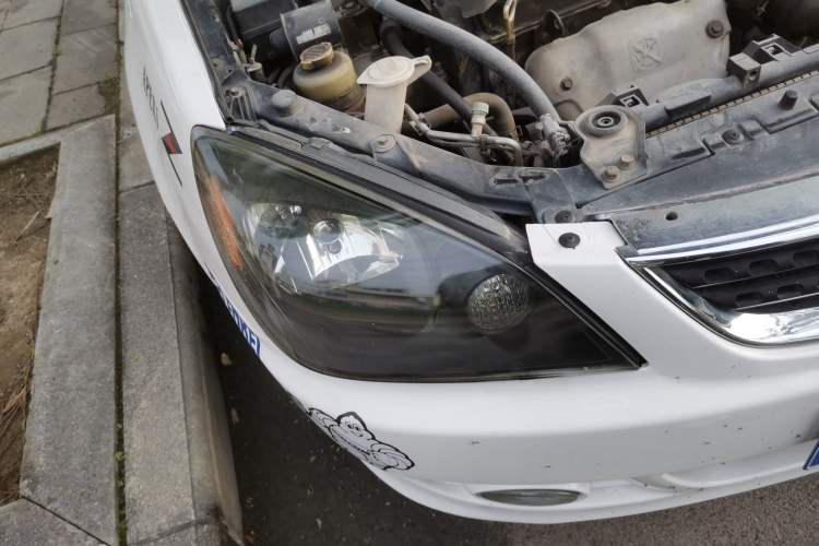 Used Mitsubishi LANCER 2012 1.6L Manual Comfort Edition SEi Right Front Headlight