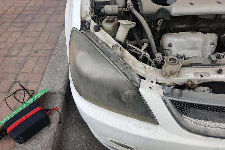 Used Mitsubishi LANCER 2012 1.6L Manual Comfort Edition SEi Right Front Headlight