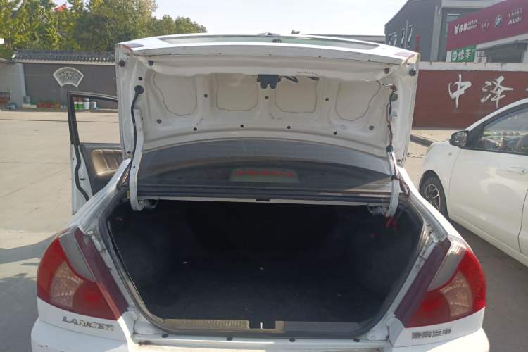 Used Mitsubishi LANCER 2012 1.6L Manual Comfort Edition SEi Trunk