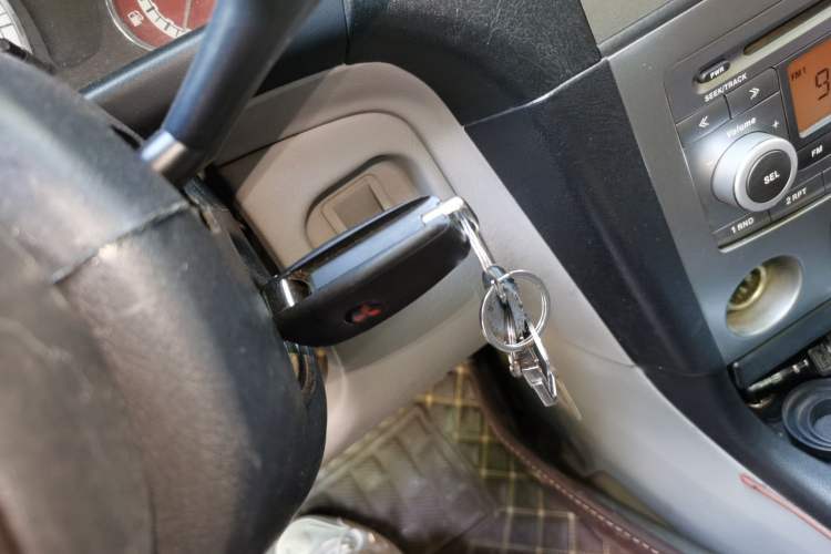 Used Mitsubishi LANCER 2012 1.6L Manual Comfort Edition SEi Vehicle Key
