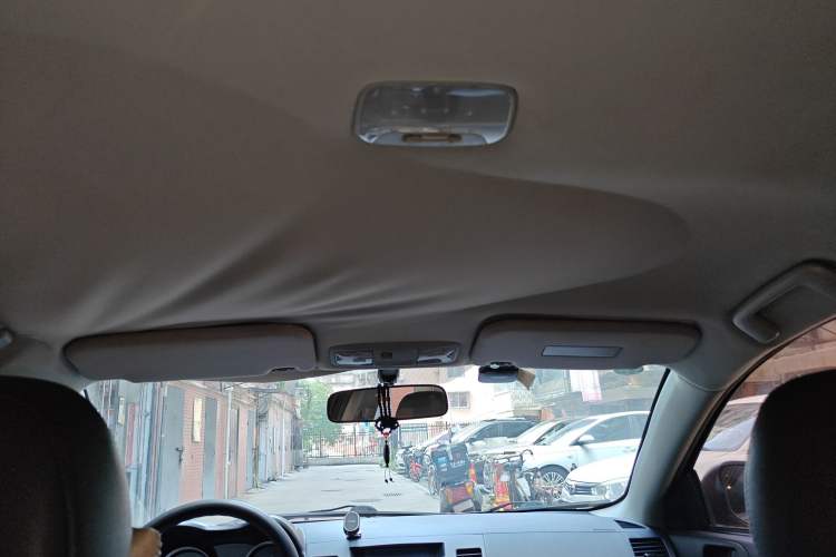 Used Mitsubishi Lancer EX 2013 Style Edition 1.6L Manual Classic Model Headliner
