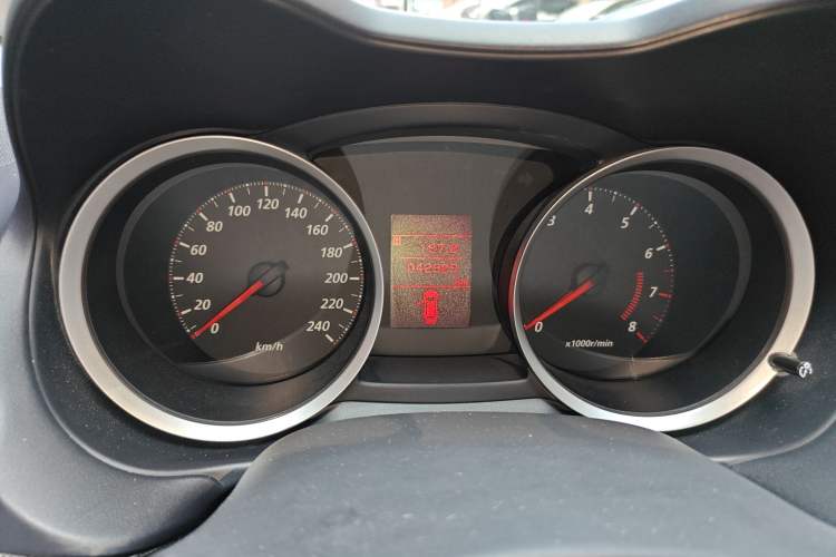 Used Mitsubishi Lancer EX 2013 Style Edition 1.6L Manual Classic Model Odometer Close Up