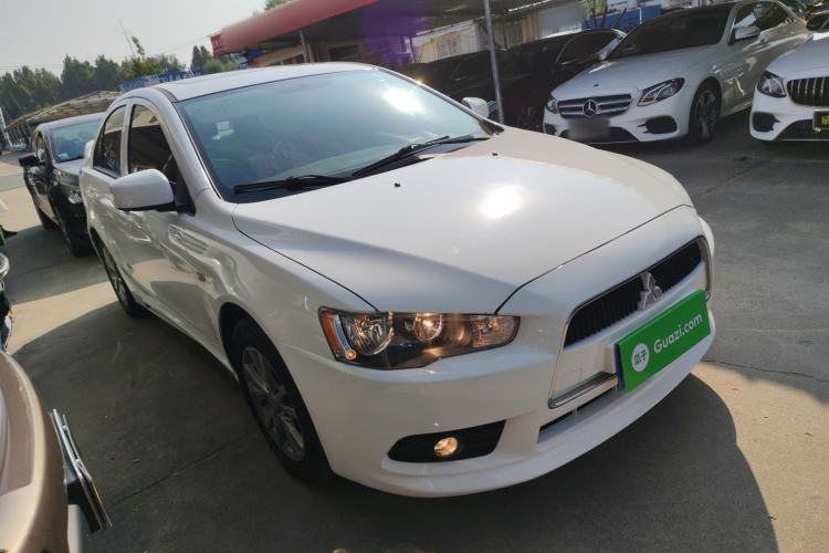 Used Mitsubishi Lancer EX 2014 Racing Edition 1.8L CVT Comfort Model Exterior 2