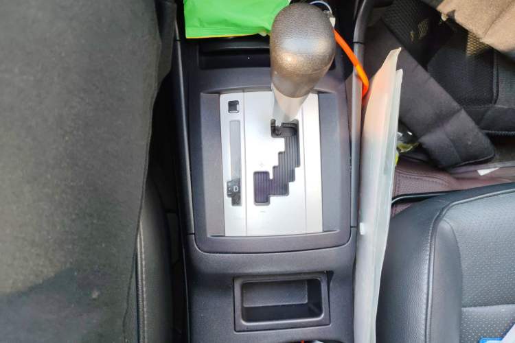 Used Mitsubishi Lancer EX 2014 Racing Edition 1.8L CVT Comfort Model Gear Lever