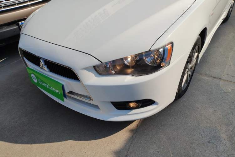 Used Mitsubishi Lancer EX 2014 Racing Edition 1.8L CVT Comfort Model Left Front Headlight