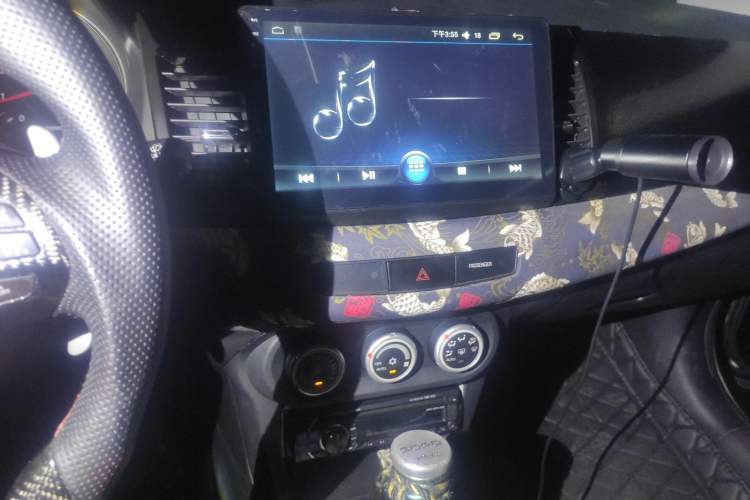 Used Mitsubishi Lancer EX 2010 ZhiShang Edition 1.8L CVT Luxury Model Audio And AC Panel