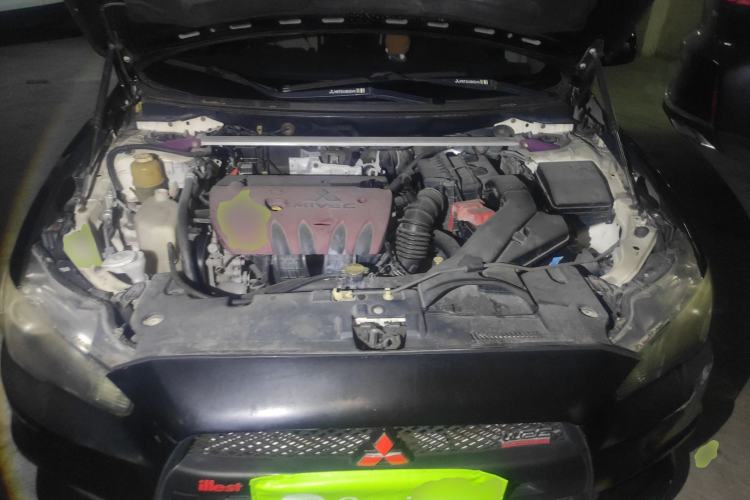 Used Mitsubishi Lancer EX 2010 ZhiShang Edition 1.8L CVT Luxury Model Engine Bay