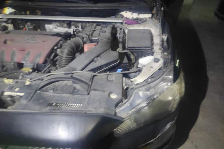 Used Mitsubishi Lancer EX 2010 ZhiShang Edition 1.8L CVT Luxury Model Engine Bay Left