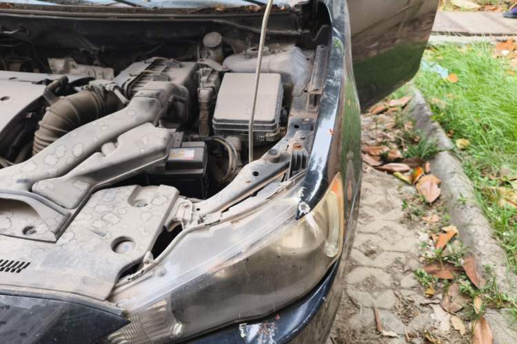 Used Mitsubishi Lancer EX 2010 Fashion Edition 1.8L CVT Comfort Trim Engine Bay Left