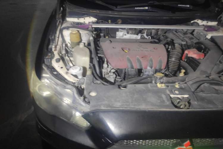 Used Mitsubishi Lancer EX 2010 ZhiShang Edition 1.8L CVT Luxury Model Engine Bay Right