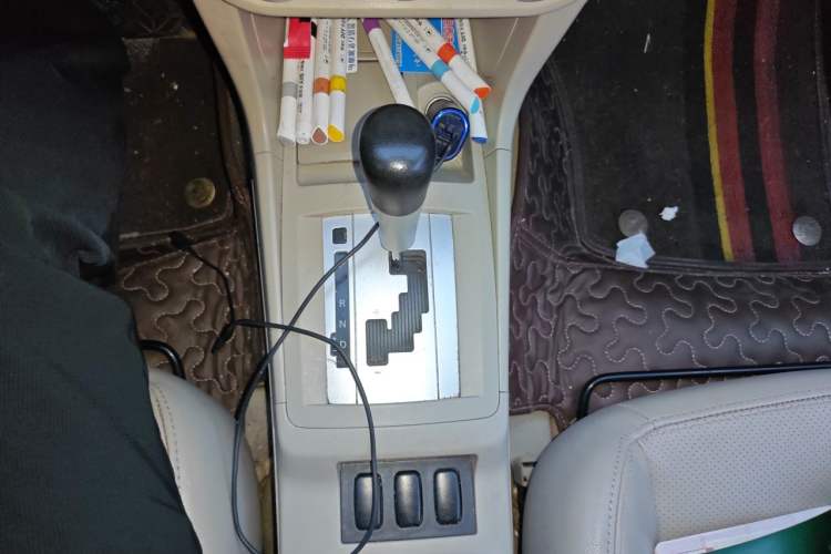 Used Mitsubishi Lancer EX 2010 Fashion Edition 1.8L CVT Comfort Trim Gear Lever