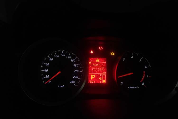 Used Mitsubishi Lancer EX 2010 ZhiShang Edition 1.8L CVT Luxury Model Instrument Cluster