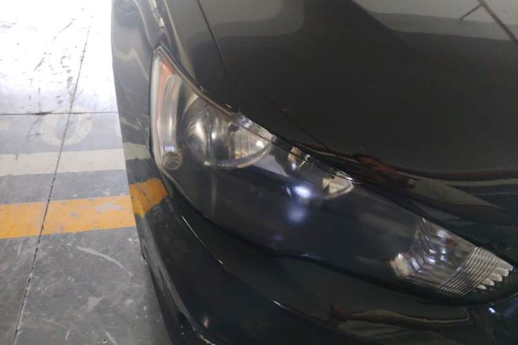 Used Mitsubishi Lancer EX 2010 Fashion Edition 1.8L CVT Comfort Trim Right Front Headlight