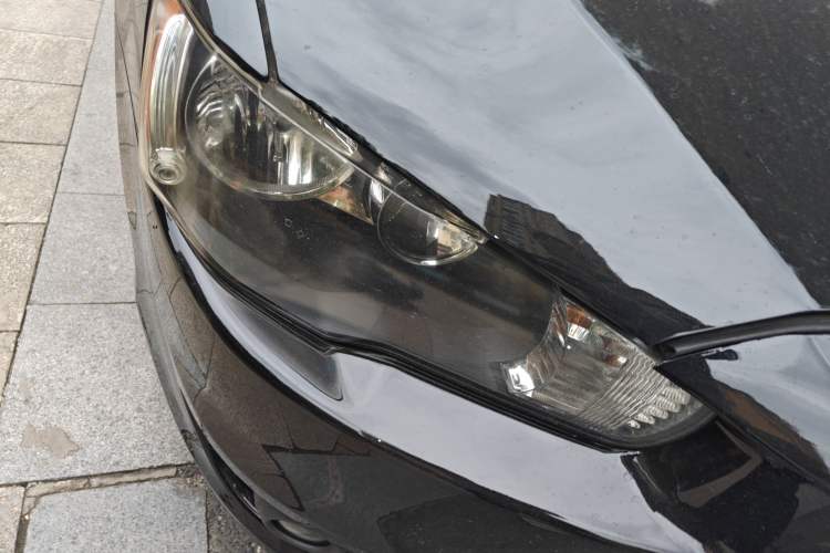 Used Mitsubishi Lancer EX 2010 Fashion Edition 1.8L CVT Comfort Trim Right Front Headlight