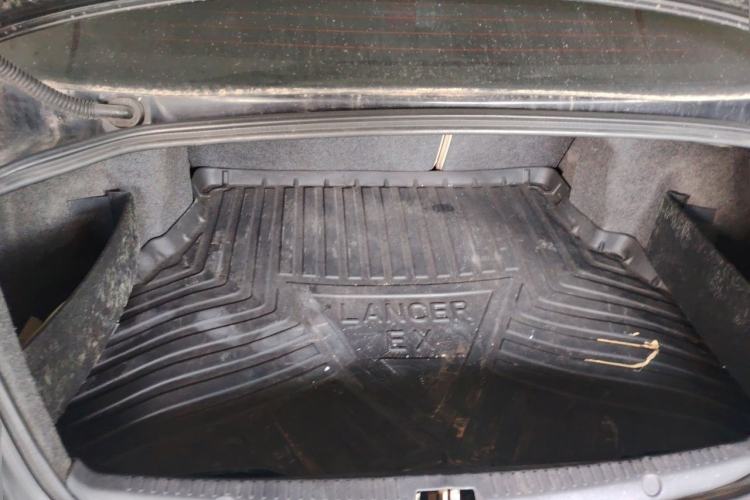 Used Mitsubishi Lancer EX 2010 Fashion Edition 1.8L CVT Comfort Trim Trunk