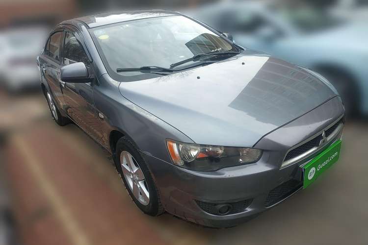 Used Mitsubishi Lancer EX 2010 Fashion Edition 1.8L CVT Comfort Trim Front Right 45 Deg