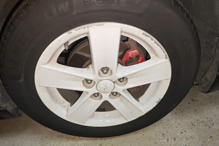 Used Mitsubishi Lancer EX 2010 Sport Version 2.0L CVT Flagship Edition Right Front Wheel Hub