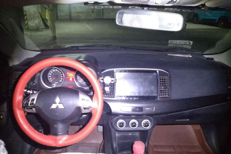 Used Mitsubishi Lancer EX 2010 Sports Edition 2.0L Manual Luxury Model Center Console