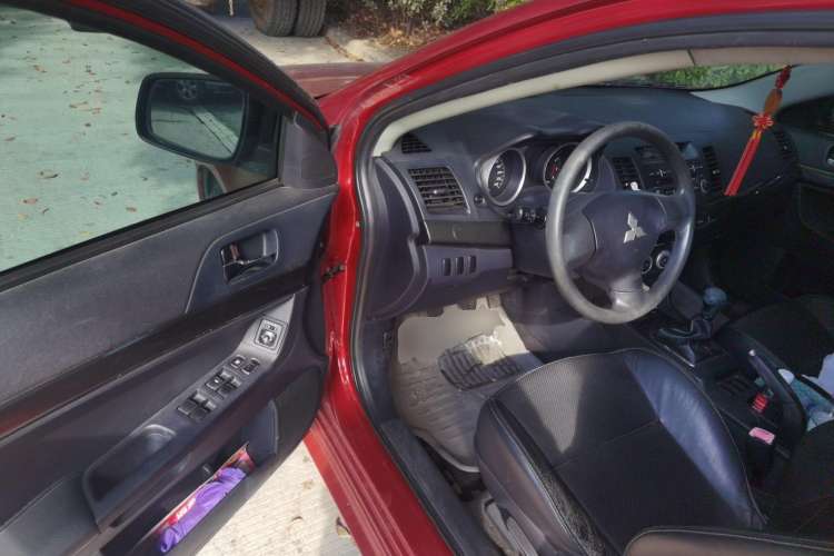 Used Mitsubishi Lancer EX 2010 Chasing Edition 1.8L Manual Luxury Model Driver Seat